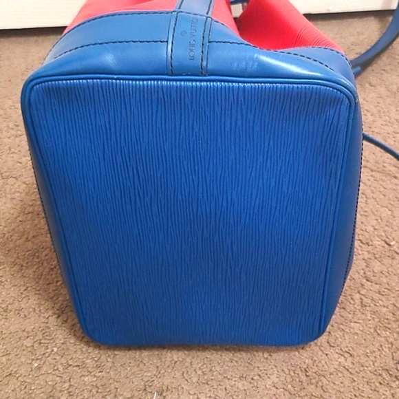 Louis Vuitton Epi Noe Gm - Picture 6 of 16